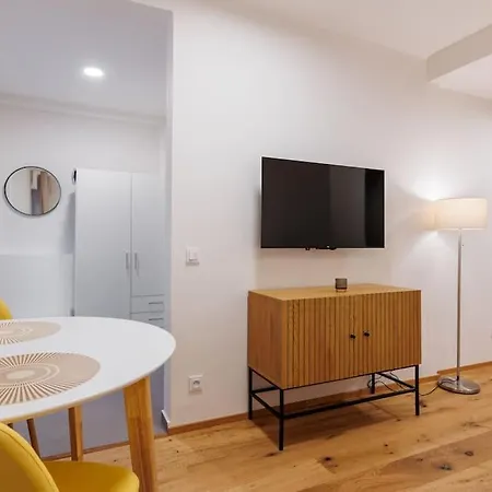 1 Bedroom Apartment With Terrace And View Prague Exterior photo