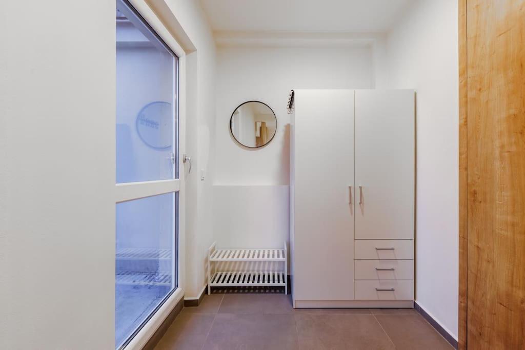 1 Bedroom With Terrace And View Apartament *
